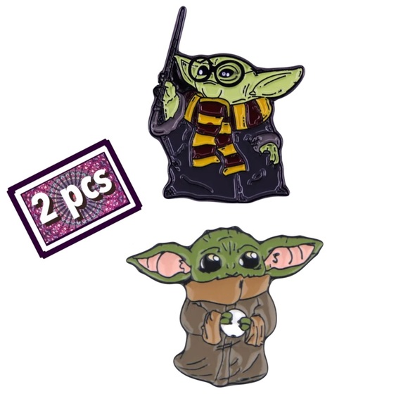 Set of 2 Yoda Enamel Pins Star Wars Movie Fan Mandalorian TV Aliens Matching Set - Picture 1 of 14